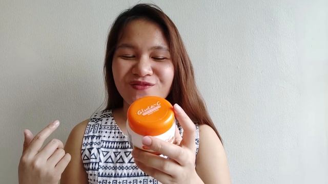 GLUTA C INTENSE WHITENING BODY SCRUB REVIEW 2020 |115 PHP | CHANG VLOG смотреть онлайн