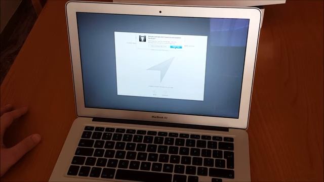 Apple MacBook Air A1369 13.3" 1.7GHz 128GB SSD - MC965B/A смотреть онлайн