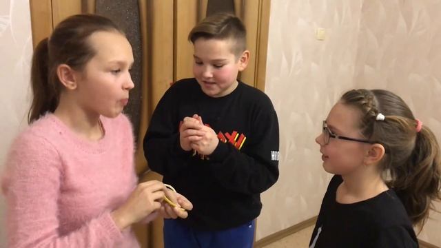 Съедобный ДАРТС!!! Челлендж ВКУСНОЕ или НЕВКУСНОЕ?!! Кому повезет больше??? смотреть онлайн