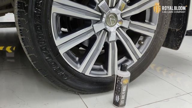 Royal Bloom Trim & Tire Gel смотреть онлайн