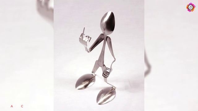 70 Fresh Ideas for Re-Purposing Old Silverware / cutlery DIY projects / Spoon art