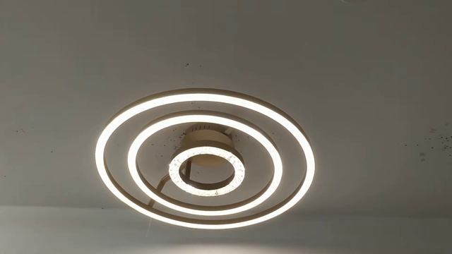 Потолочный светодиодный светильник Favourite Sanori 2546-3U смотреть онлайн