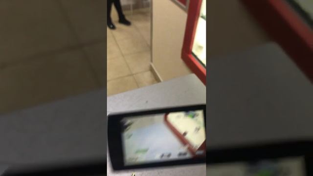 Видеокамера JVC+ коробка с документами. На видео забыли снять смотреть онлайн