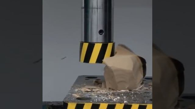 Шар для боулинга под прессом ? Как Вам? смотреть онлайн