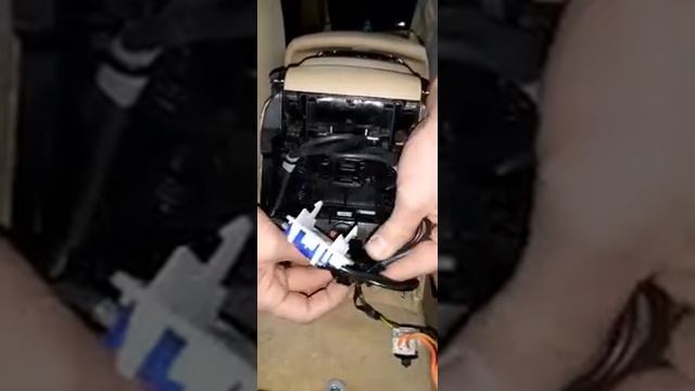 BMW X1 Блок Air Bag смотреть онлайн