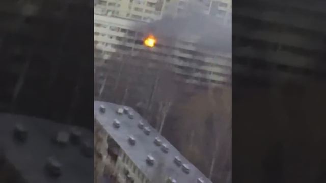 пожар ,улица Тимуровская ,Санкт-Петербург ,17.04.2013 смотреть онлайн