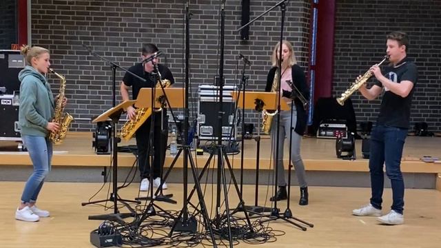 Tatort Theme - Klaus Doldinger | Multiphonic saxophone quartet смотреть онлайн