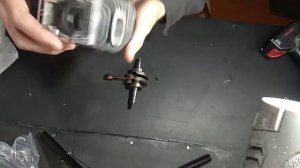 КАК УСТАНОВИТЬ ПОДШИПНИКИ НА КОЛЕНВАЛ!  УСТАНОВКА ПОРШНЯ!