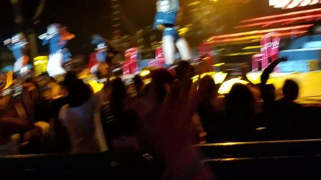 Bo$$- Fifth Harmony Lucy vives en 7/27 Tour houston tx смотреть онлайн