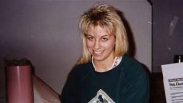 Karla Homolka and Paul Bernardo смотреть онлайн