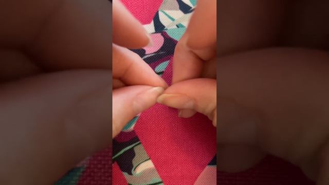 Котик из бисера в сумочке ,вторая часть видео. смотреть онлайн
