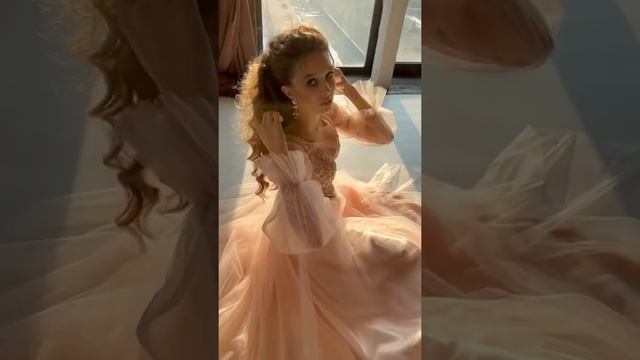 SILVERIA в цвете пудра смотреть онлайн