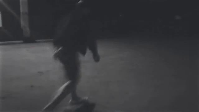 УПАЛ СО СКЕЙТБОРДА. МОЩНАЯ КОЛЯСКА. САЛЬТО НА МЕСТЕ.