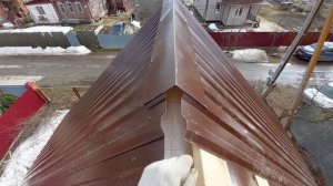 ✅ Монтаж профлиста на крышу.  Конёк.  Торцевая планка