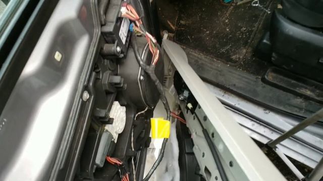 2014 Chrysler Town and Country Door Panel Removal Made Easy смотреть онлайн