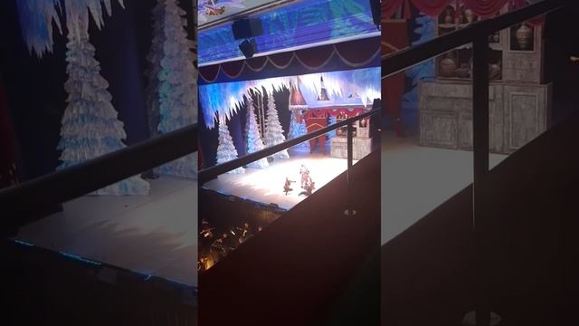 театр оперы и балета 4 часть(свадьба гулёны и янго). смотреть онлайн