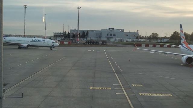 Куда улетаем? Аэропорт в Праге и Новое путешествие. смотреть онлайн