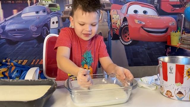 НЬЮТОНОВСКАЯ ЖИДКОСТЬ всего из 2 ингредиентов / интересные опыты и эксперименты смотреть онлайн