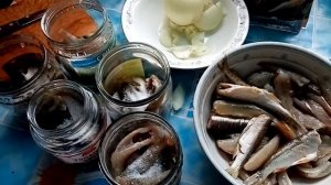 Домашние консервы из плотвы