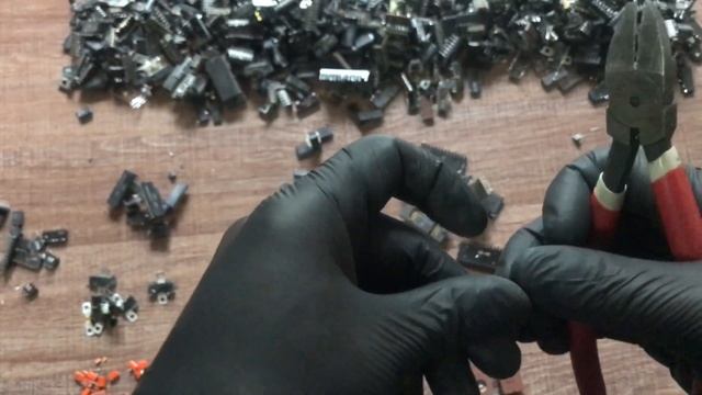 Скупка микросхем. Обзор керамических и пластмассовых микросхем смотреть онлайн