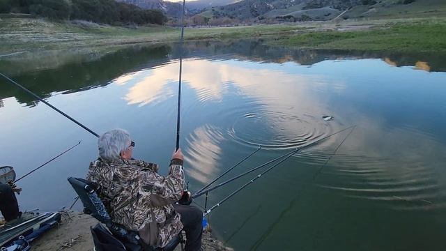 HERABUNA -LAKE PIRU, CRUCIAN CARP FISHING PART 1- へら смотреть онлайн