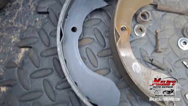 REAR BRAKE SHOES | 2010 NISSAN VERSA | DETAILED | Howto/Diy смотреть онлайн