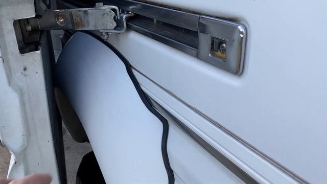 Stock number 83521 DELICA LIFTED with WIDE FENDER смотреть онлайн