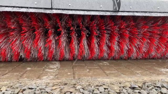 Щетка дорожная (коммунальная) на JCB, Manitou (Маниту) А.ТОМ смотреть онлайн