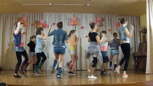 танец "ДИСКОТЕКА 90-х" смотреть онлайн