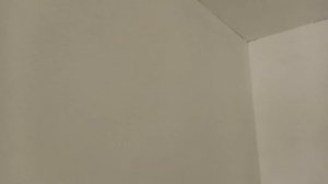 Монтаж потолочного плинтуса. Внешний и внутренний углы без проблем