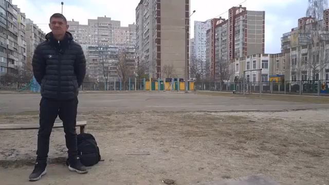 как военные украинские бомбят Киев смотреть онлайн