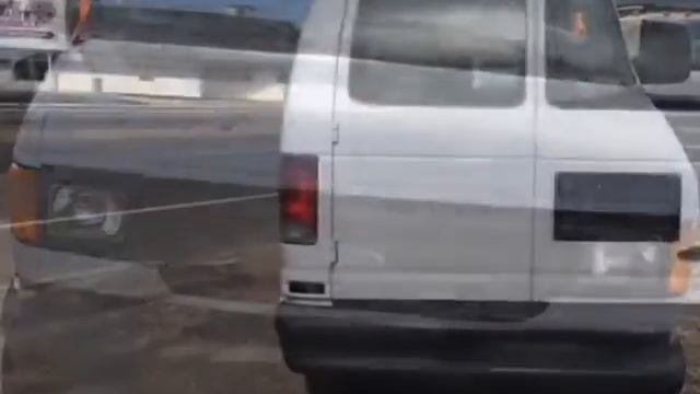 2004 Ford Econoline 250 Cargo Van E250 - 3/4 TON HEAVY DUTY смотреть онлайн