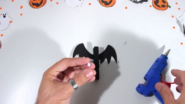 DIY - 3 fantásticas MANUALIDADES de HALLOWEEN para NIÑOS. Manualidades Reciclando ¡Súper Fáciles! смотреть онлайн