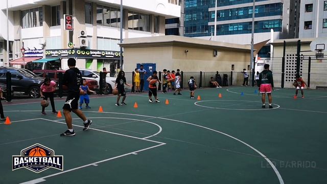 Basketball Fundamentals, DRIBBLE, SHOOTING,DEFENSE,OFFENSE, FOOTWORK,CONDITIONING AND DISCIPLINE?? смотреть онлайн