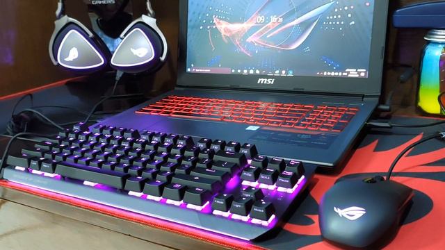 FINALLY is this the PERFECT GAMING Keyboard? - Asus ROG Strix Scope REVIEW смотреть онлайн