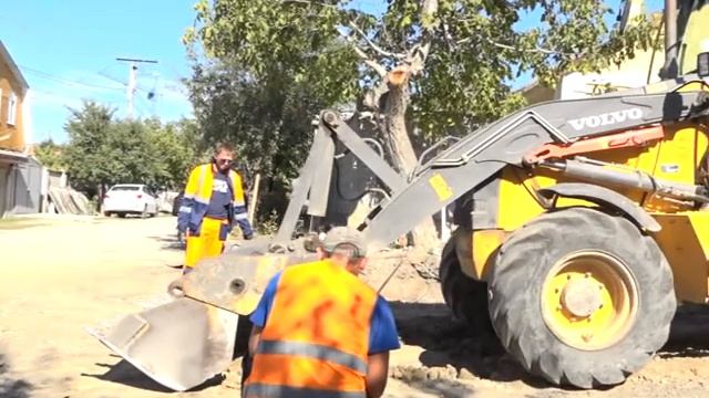 В Симферополе почти завершился ремонт дорог на трех улицах смотреть онлайн