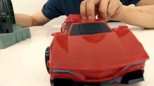 Игры Трансформеры: Автоботы и Десептиконы. Фёдор копирует Бамблби.