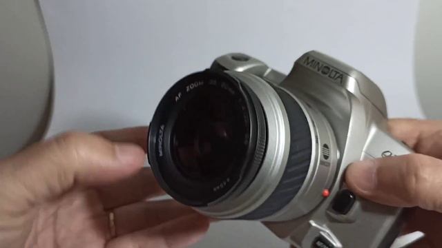 Teste Minolta Maxxum Qtsi com objetiva 35-80 смотреть онлайн