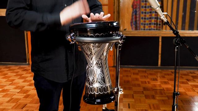 MEINL Percussion - Aluminium Doumbek, Hand Engraved - HE-3018 смотреть онлайн