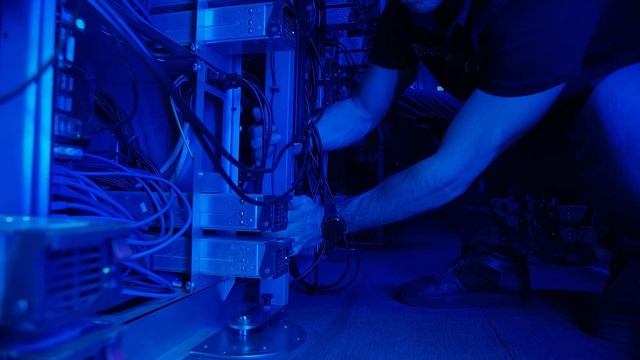 1800x gpu ethereum mining container by cryptocoinmining.nl смотреть онлайн
