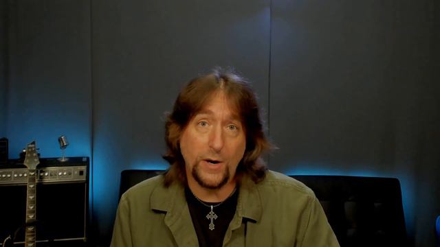 HVT Vocal Coach Demonstrates 5 Octave Vocal Range смотреть онлайн