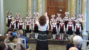 Белорусская  народная песня в обработке С. Полонского «Сел комарик на дубочек»