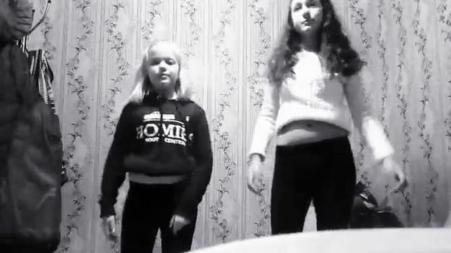 Ну как танец ? Мы придумали сами . Лучшие подруги . смотреть онлайн