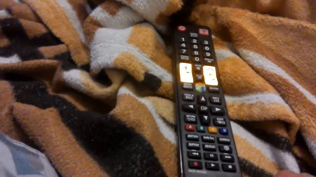 Пульт от телевизора Самсунг с подсветкой, присланный с АлиЭкспресс. смотреть онлайн