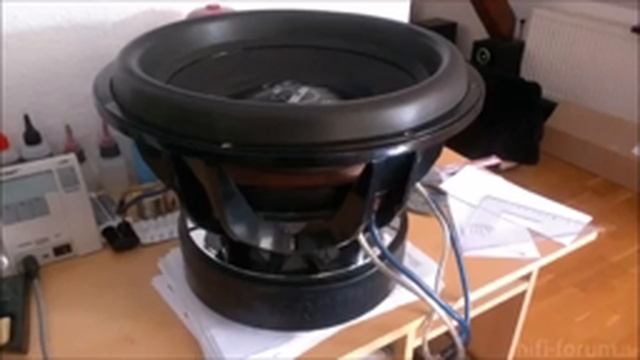 Басс музыка для колонки JBL смотреть онлайн