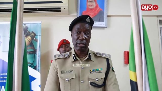 HOUSE BOY ANAYEDAIWA KUUA FAMILIA KUFIKISHWA MAHAKAMANI "ALIWAFUNGIA NDANI, AMEIBA TV" смотреть онлайн