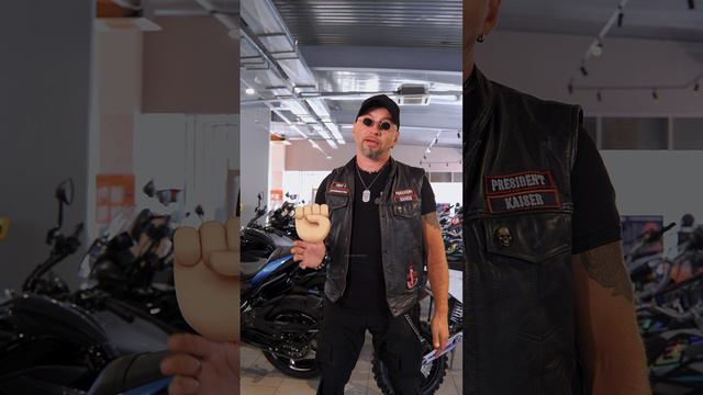 Какие знаки показывают мотоциклисты на дороге | Мотоуроки #мотоцикл #байкеры #калуга смотреть онлайн