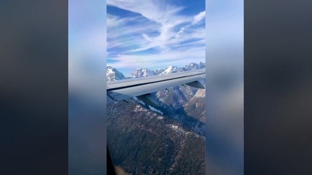 Полёт над Альпами, Инсбрук, Австрия. смотреть онлайн