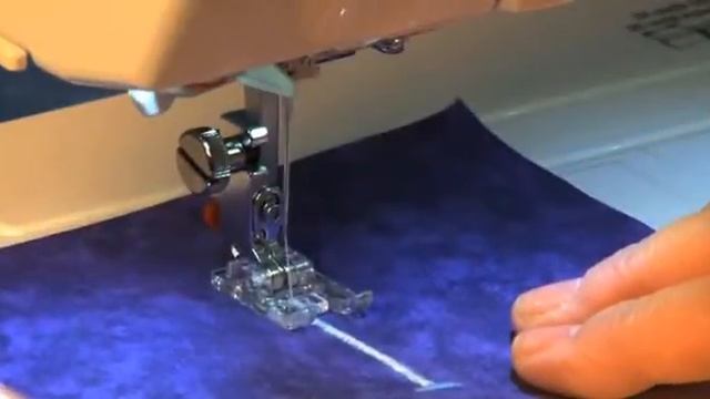Janome Buttonhole Foot Transparent Video Putting On An Extra Large Button смотреть онлайн