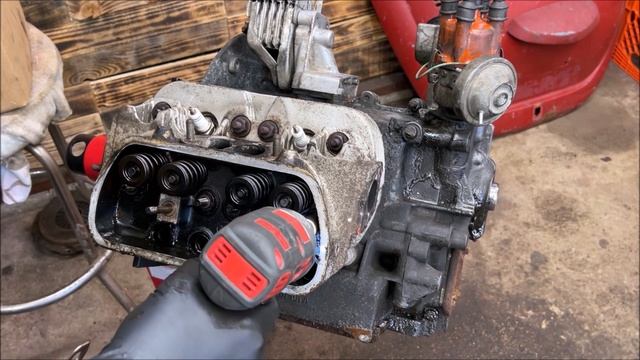 VW Beetle Engine Rebuild Part #2 - How To Do a Top End Rebuild on a Volkswagen Beetle Motor - #vwbu смотреть онлайн